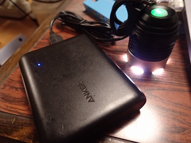 USB LEDライト CREE XML-T6の運用時間