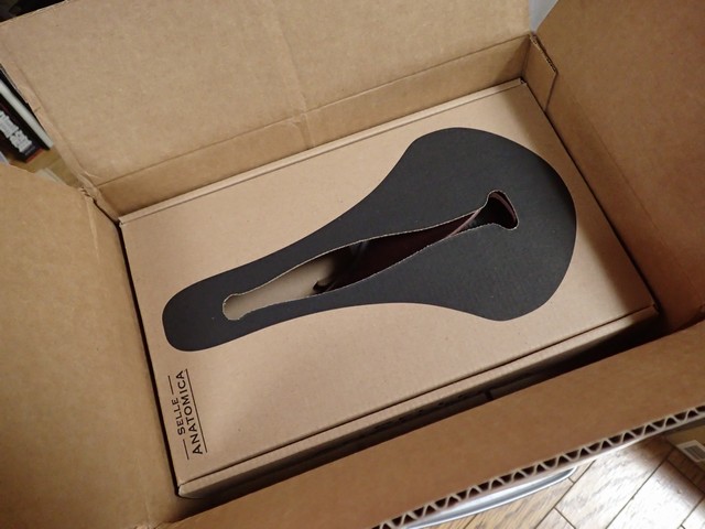 セラアナトミカ Selle Anatomica X2