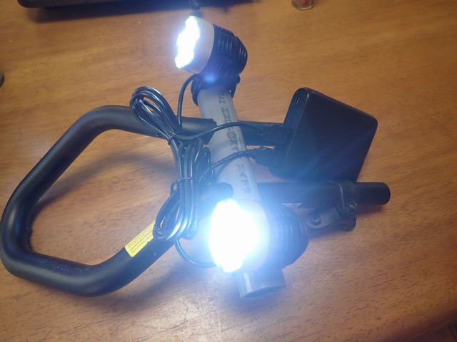 軽量LEDライト USB接続タイプ：CREE XML-T6