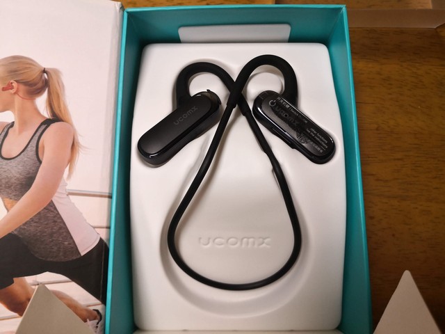 骨伝導イヤホン