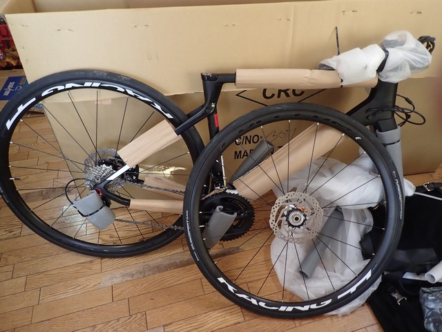 ロードバイクの組み立て