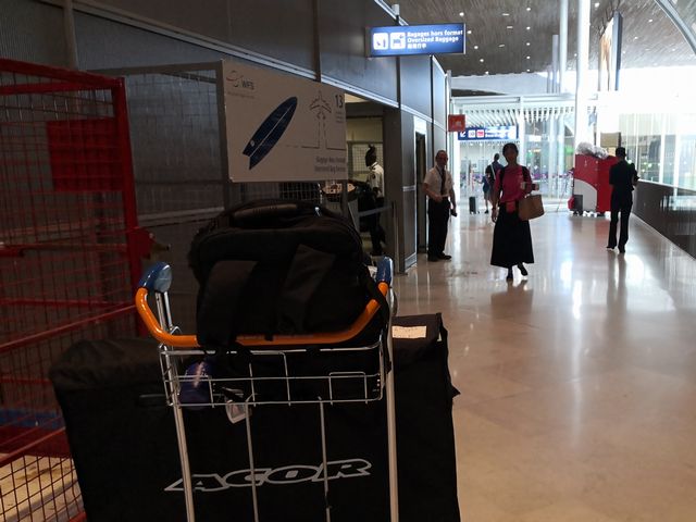 大型手荷物検車場