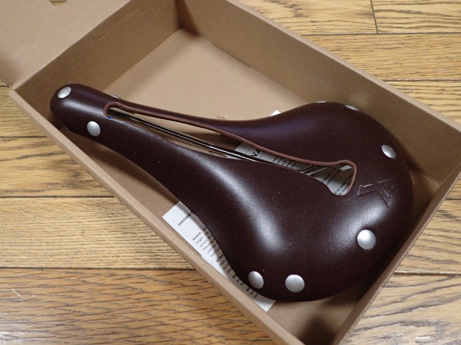 セラアナトミカ Selle Anatomica X2の到着と開封の儀【めっちゃ軽い!】
