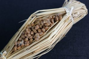 酢納豆の驚くべき効果!【高血圧・視力回復・体臭改善】