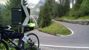 自転車 ダウンヒルのコツ【ブレーキング・コーナリング】