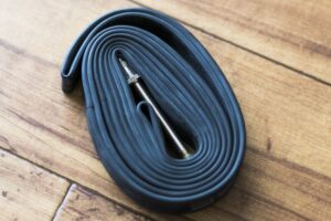 ロードバイク【チューブ】の選び方とおすすめチューブ9本！