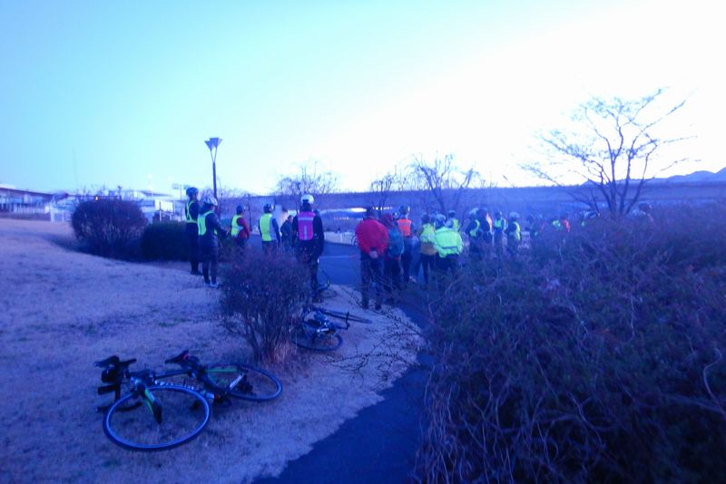 ホントは今頃200kmの走ってるはずなのになぜか自宅にいるんだ